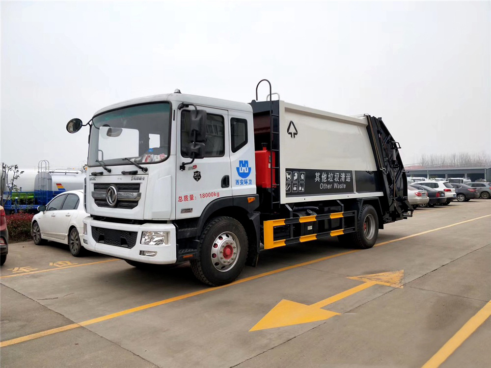 國六東風D9 12方壓縮式垃圾車