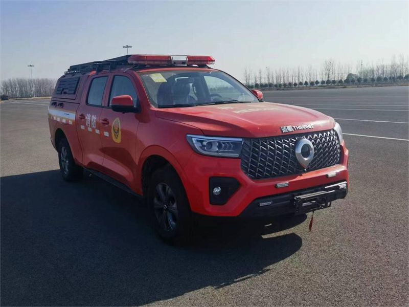 長城炮底盤細(xì)水霧前突救援消防車