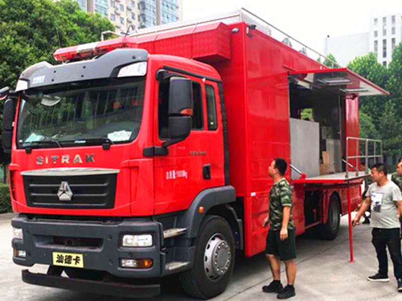 重汽燦德卡飲食保障車